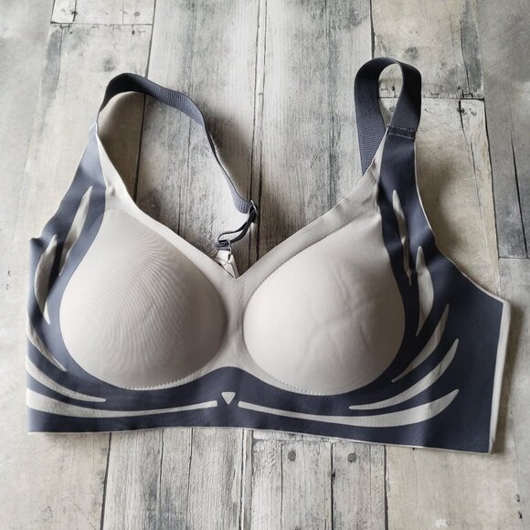 New - Wireless Push-up Bra Women - Size 3X A/B runs on the small side - Picture 1 of 5